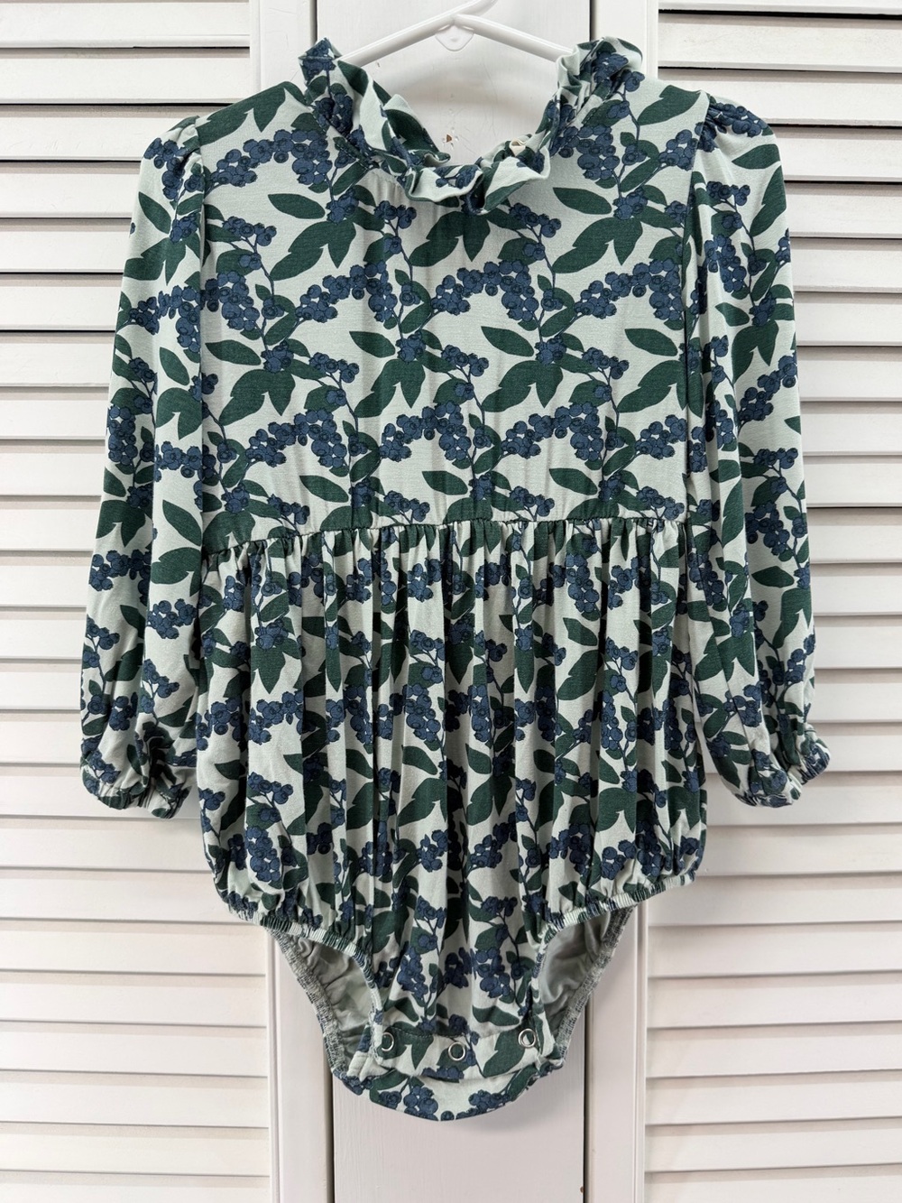 Kate Quinn size 2T LONG sleeved BUBBLE romper blueberries bamboo